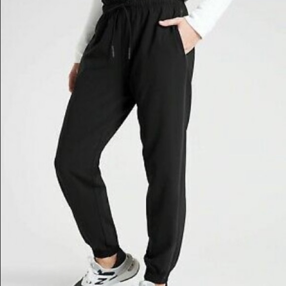Athleta Pants - NWT Athleta Metropolis Jogger in Primatwill